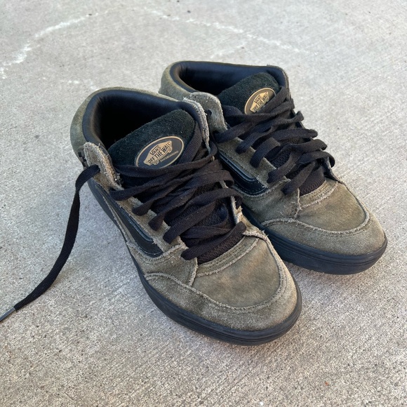 Green suede mid-top Vans skate shoes sneakers size 4.5 Men’s - Picture 10 of 10